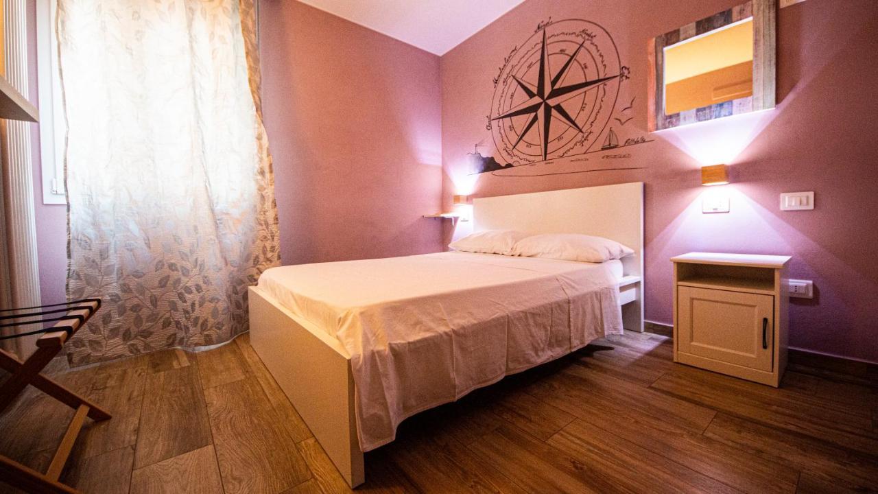 Sweet Harbour Porto - Affittacamere Pesaro Extérieur photo